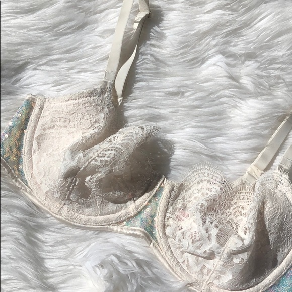 Victorias Secret • Dream Angels Lace Iridescent Sequin Pushup Without Padding - Picture 3 of 10